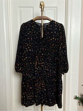 GAP Black Floral Long Sleeve Tiered A-Line Dress